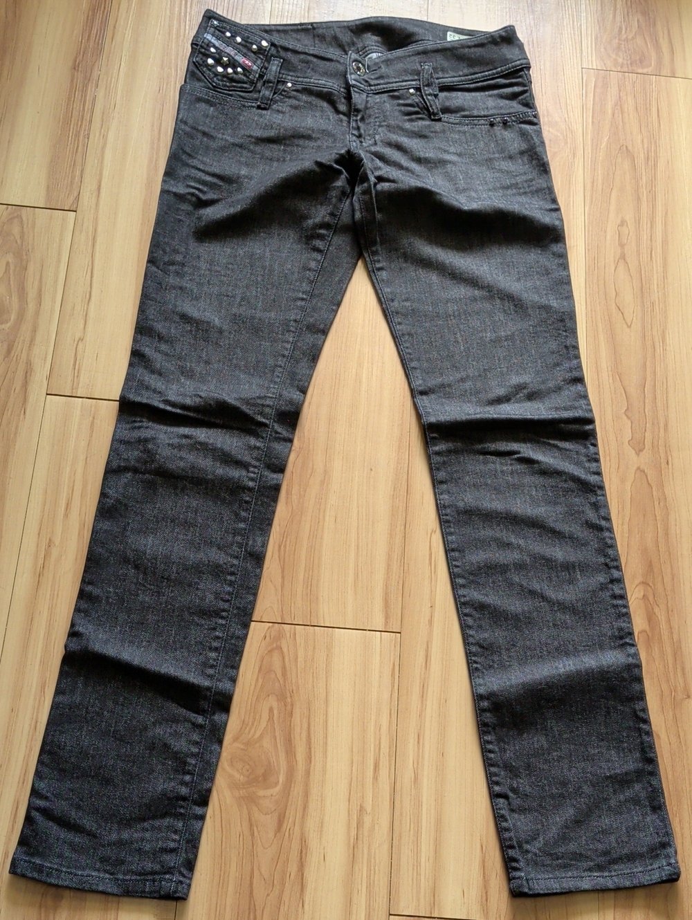 Women’s Black Straight-Leg Diesel Jeans with Studded Pocket